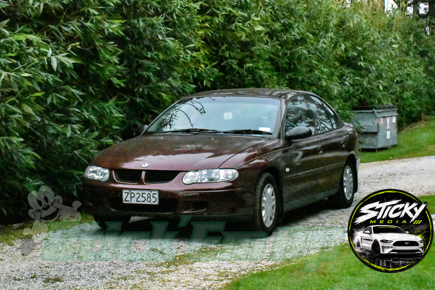 Brown Holden Commodore VX- Cars & Coffee May 26 #12